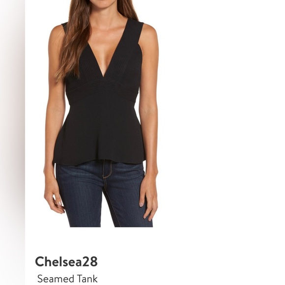 Chelsea28 Tops - NWT Chelsea 28 V Neck Seamed Tank